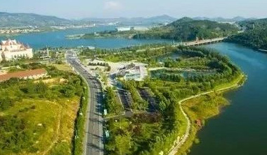 莱芜区园林绿化和林业发展中心：做好绿植管护，擦亮雪野旅游区生态底色